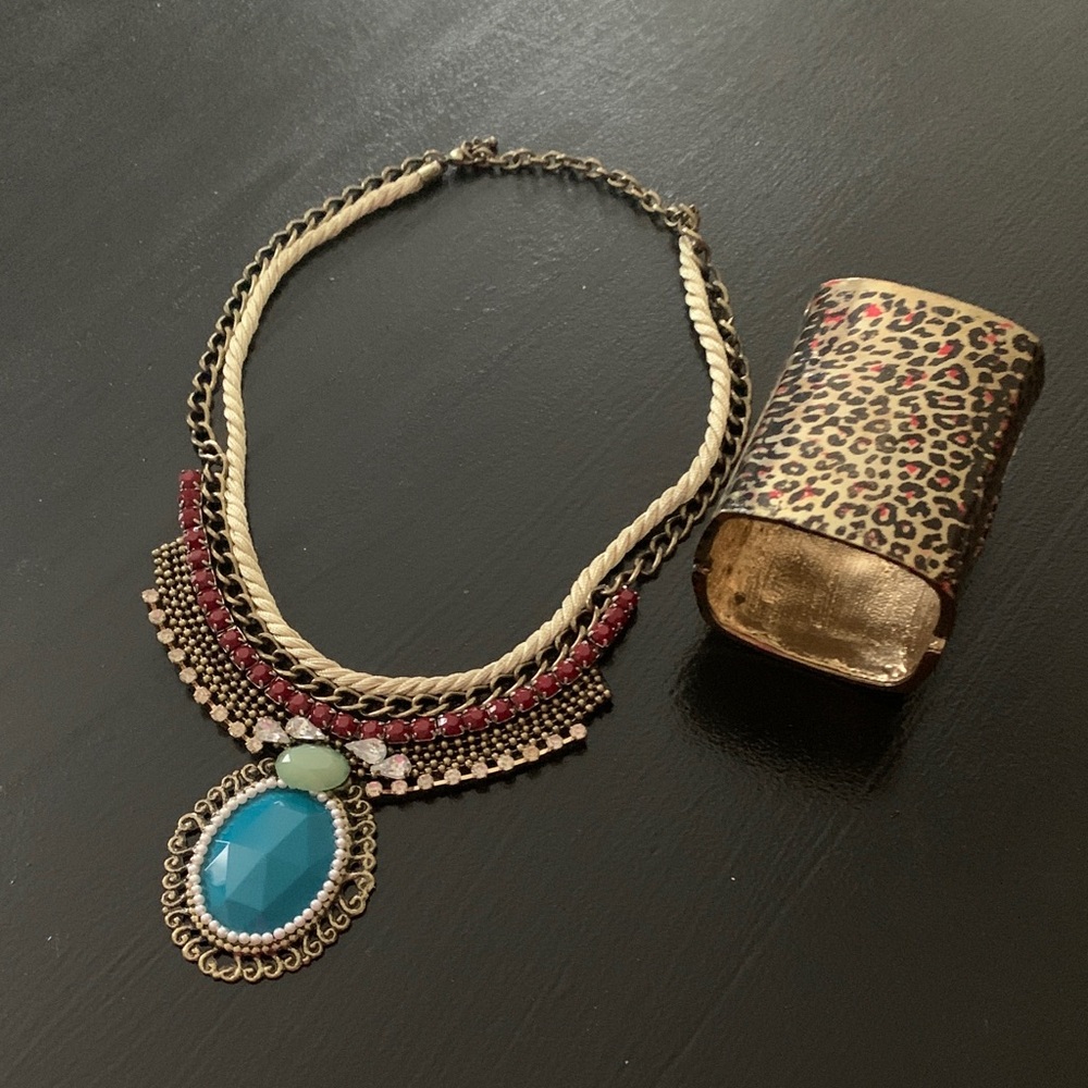 Elegant Gold and Turquoise Necklace with Tiger Print Cuff Bracelet Set